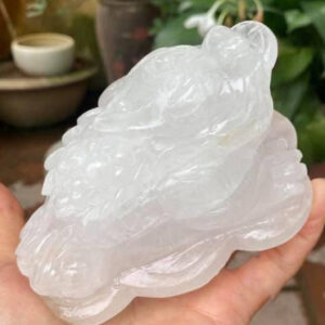 Thiềm thừ đá thạch anh trắng